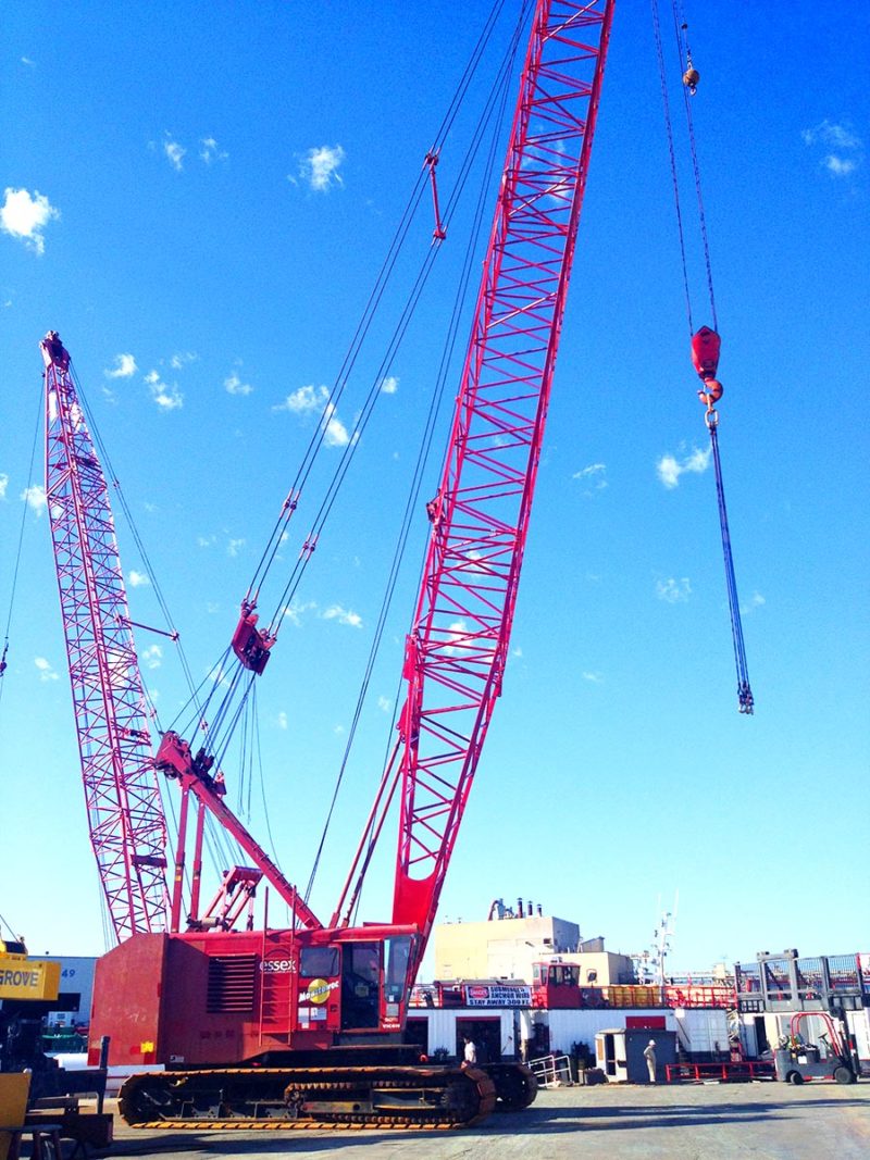 Derrick-Crane-Manitowoc-4000W-Curtin-Maritime-Marine-Construction ...